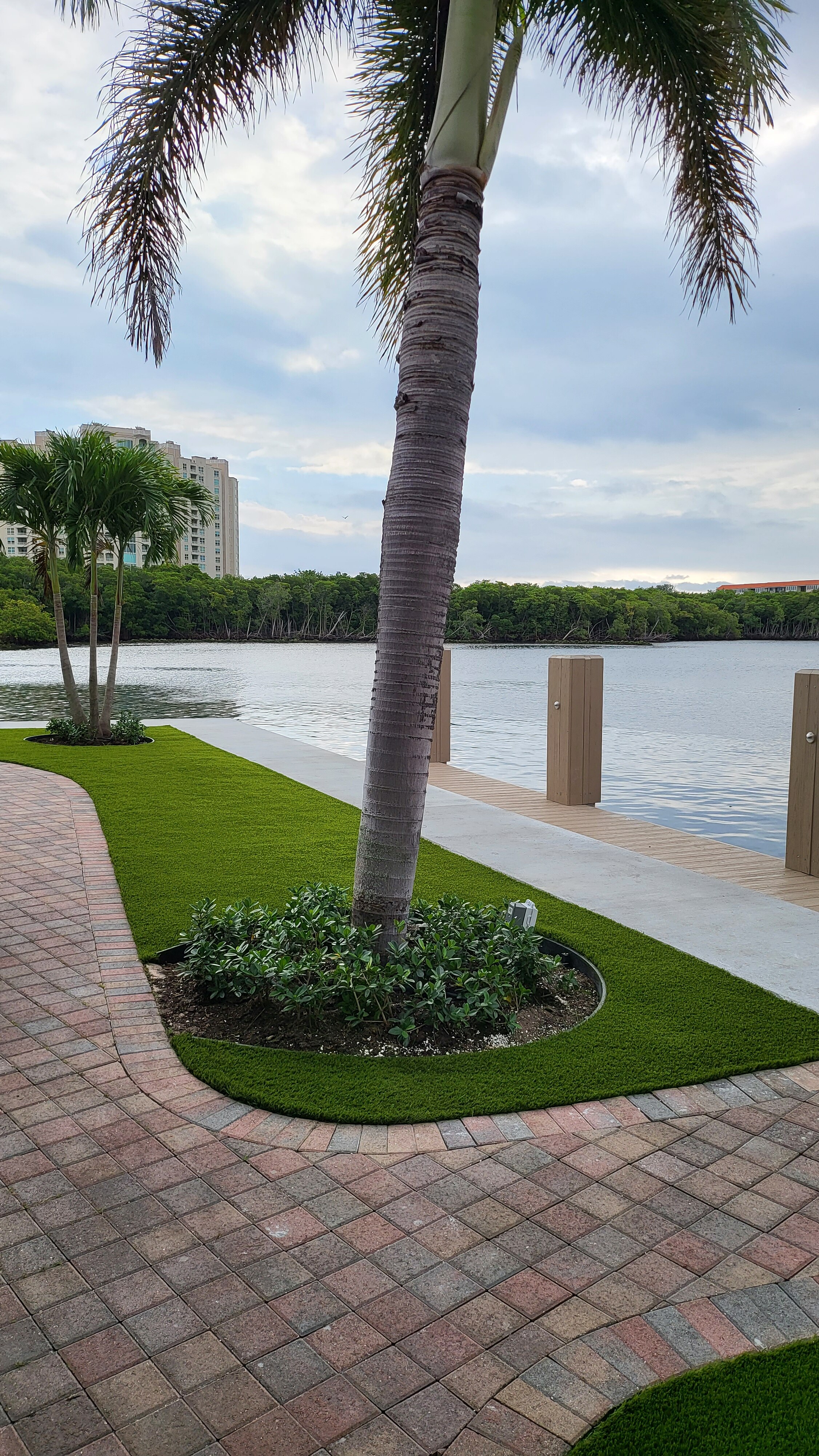 Turf and landscaping in Fort Lauderdale